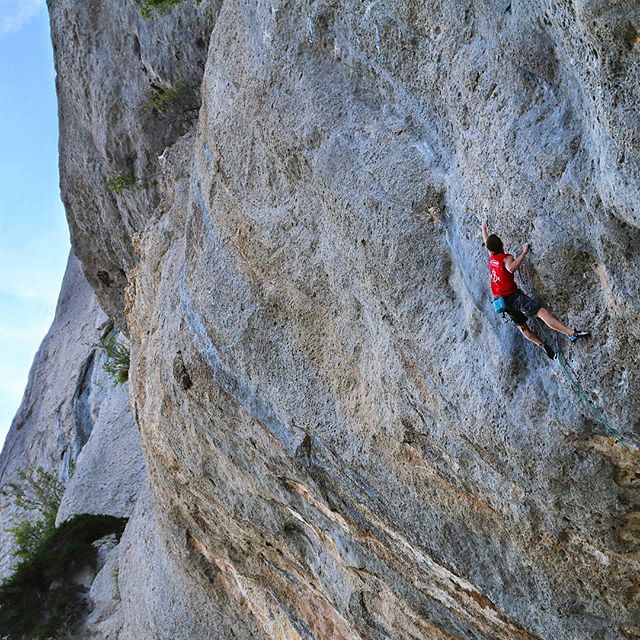 Drew Ruana climbing Dures Limites 5.14b