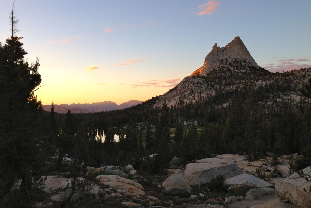 A Hidden Yosemite Climbing Gem: The Matthes Crest Traverse